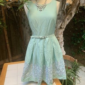 Perfect Sunday Luncheon Dress!